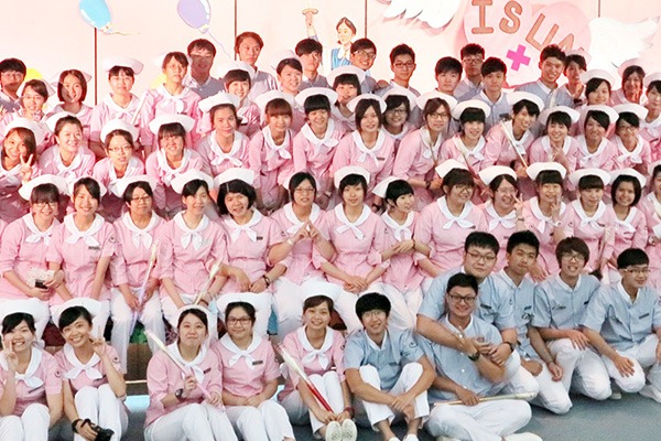 Sinh viên ngành điều dưỡng tại Đại học I Shou