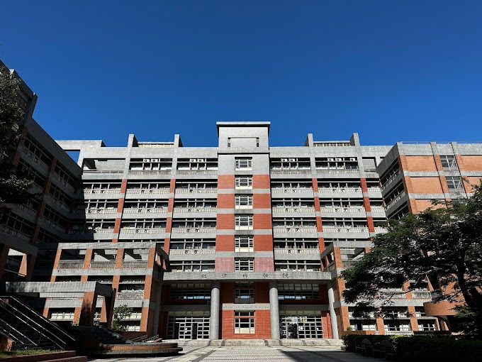 tuyển sinh Đại học Quốc lập Đài Bắc